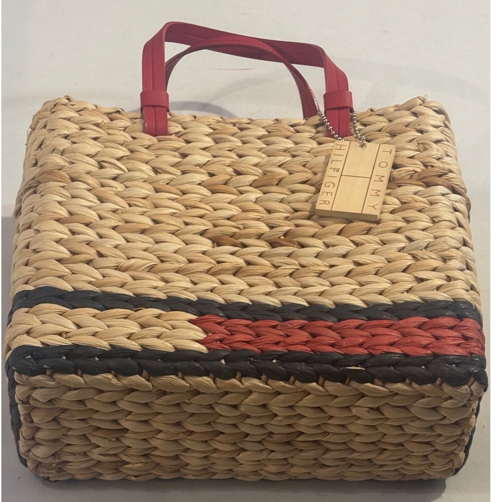Tommy Hilfiger Woven Straw Tote Bag Red Navy structured wooden tag sellout